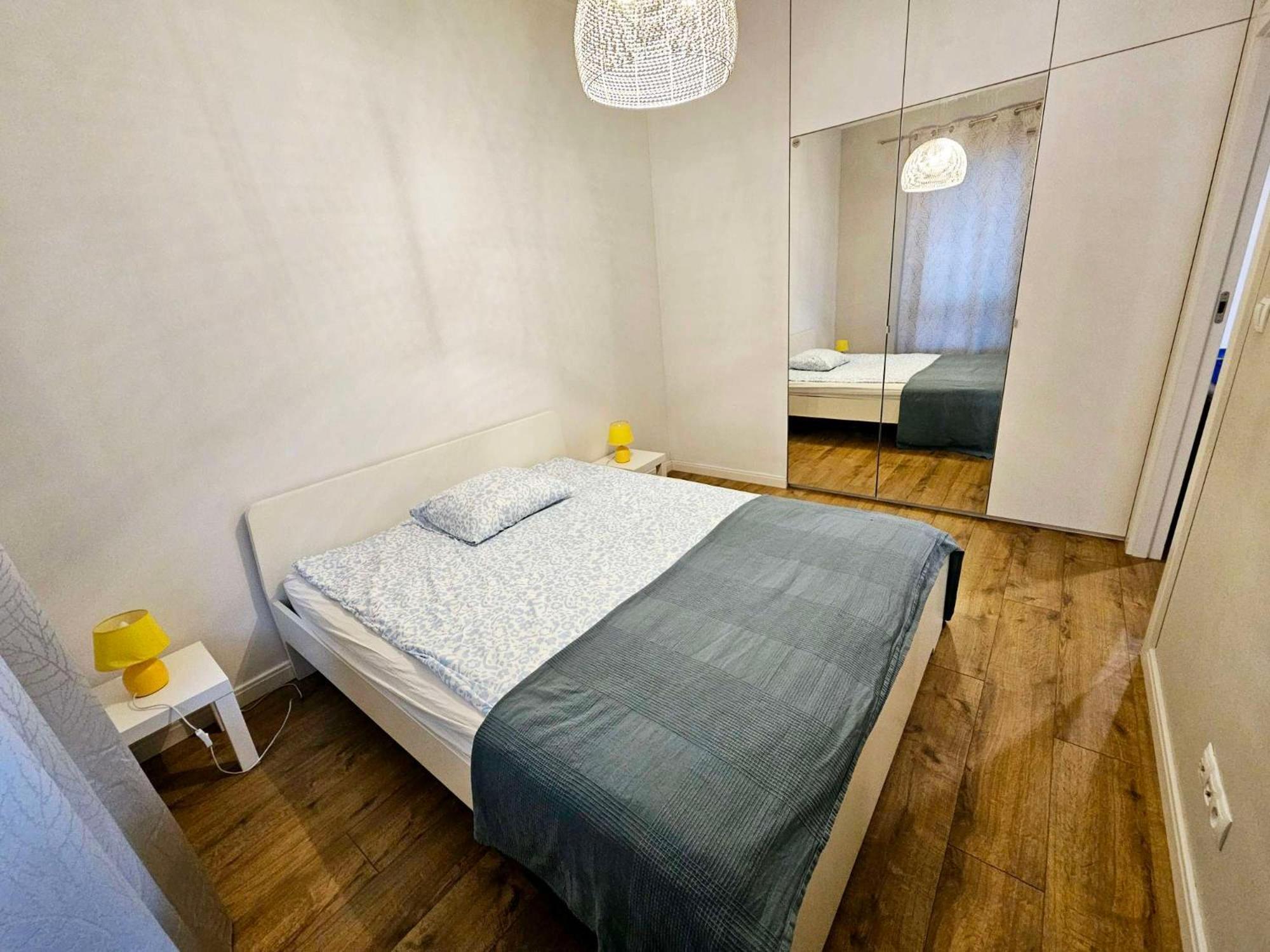 First -- Green Zoliborz Apartment 4 วอร์ซอ ภายนอก รูปภาพ